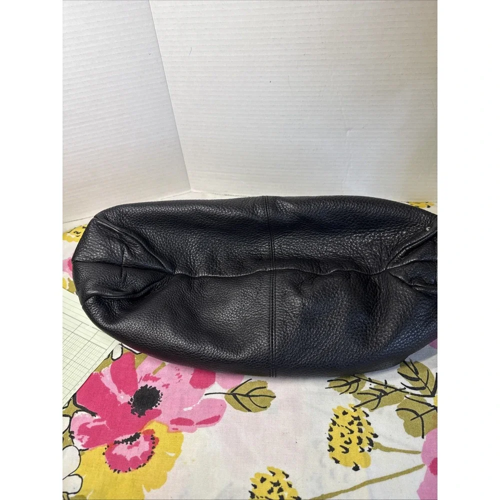 Kenneth Cole NY Black Pebbled Leather Handbag HOBO Silver Tone Hrdwr No CB Strap